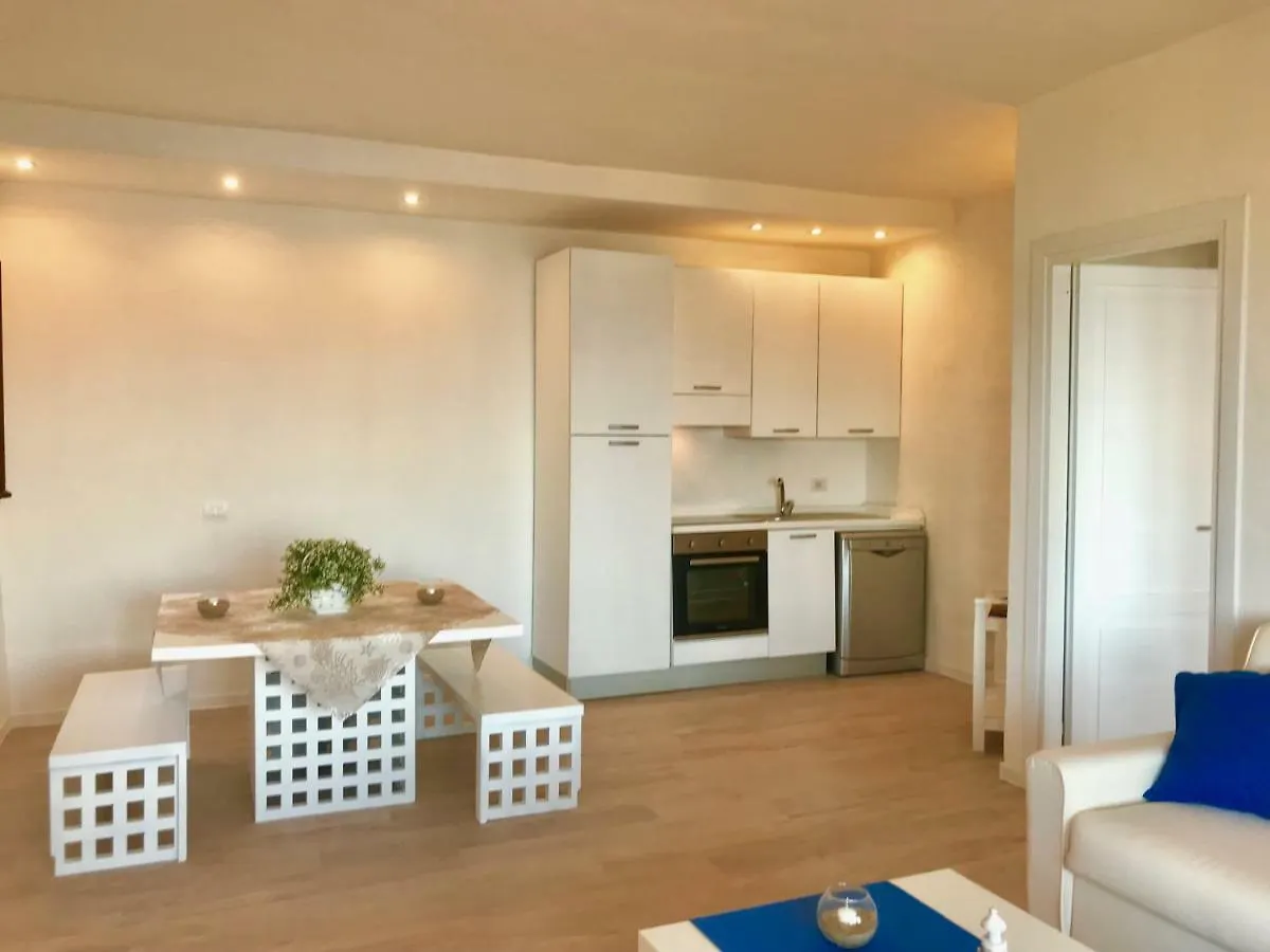 Apartamento Casa Blue Villaggio Est Capo Coda Cavallo Itália